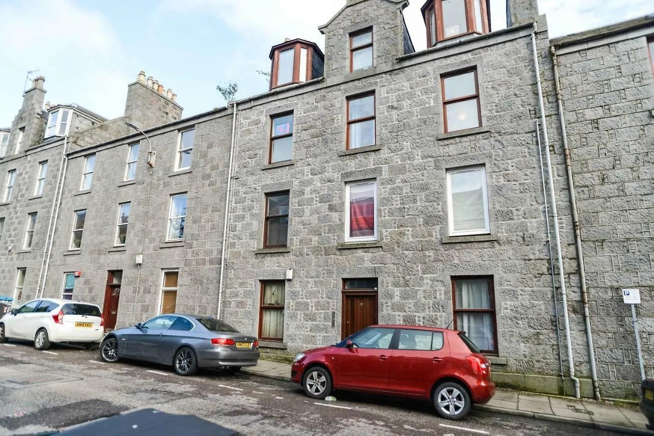 Stafford Modern Apartment Aberdeen