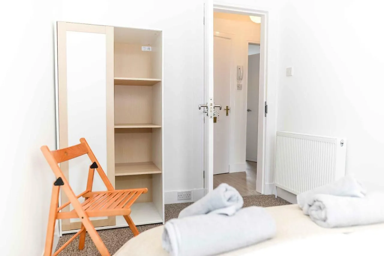 Stafford Modern Apartment Aberdeen
